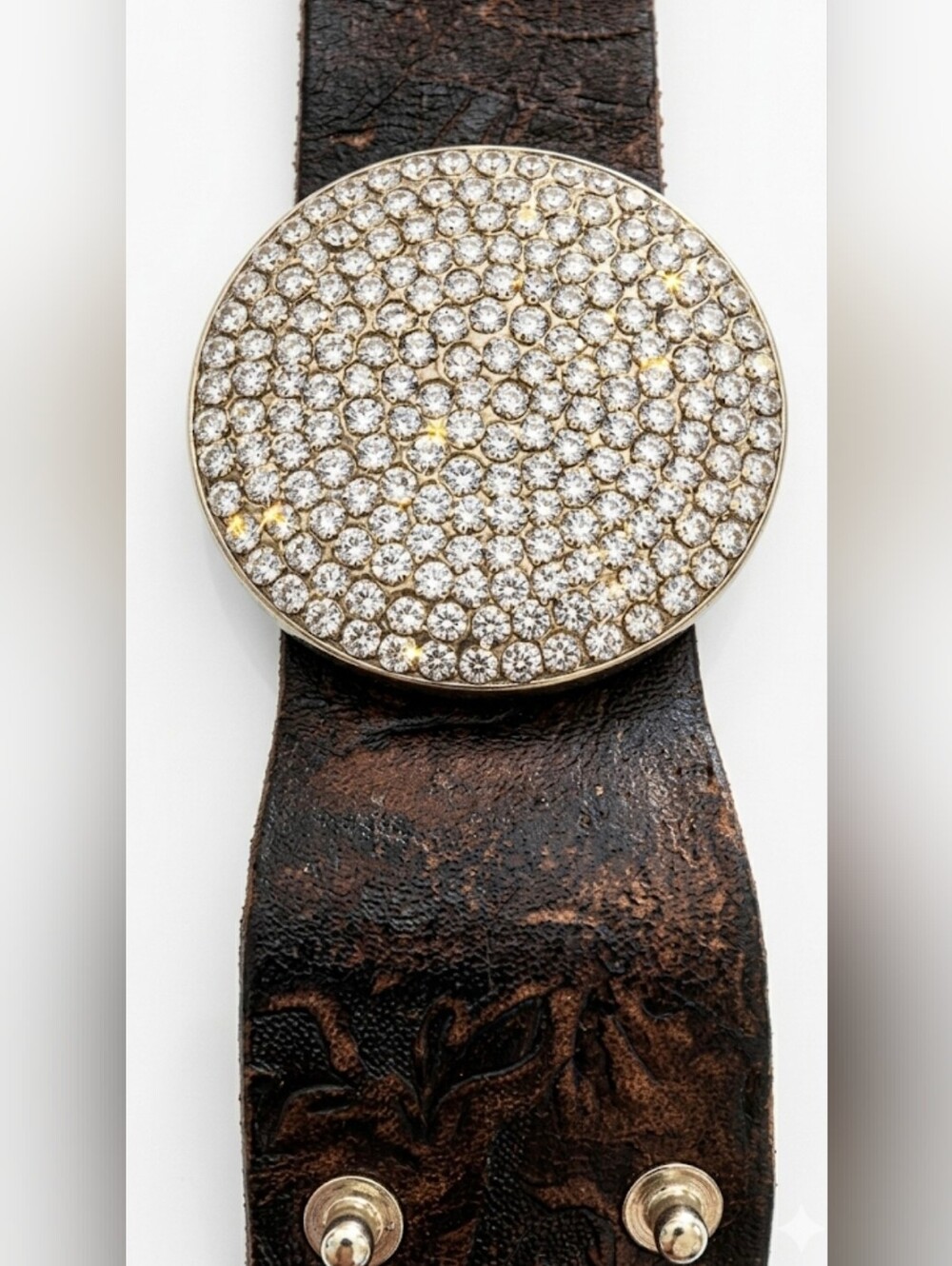 Leather/crystal bracelet